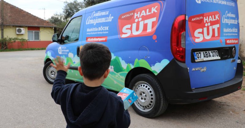 Çocuklar Halk Süt Ile Büyüyor