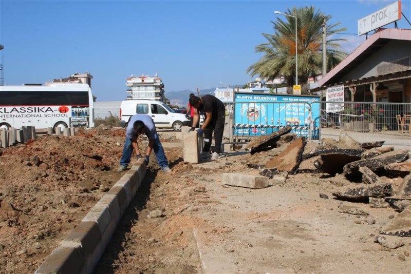 Kestel isa küçülmez caddesinde kaldırım çalışması başlatıldı