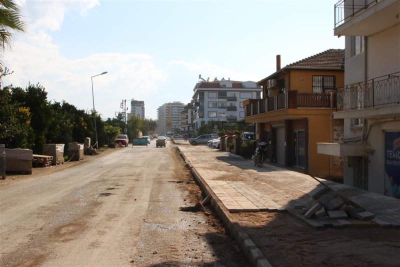 Kestel isa küçülmez caddesinde kaldırım çalışması başlatıldı