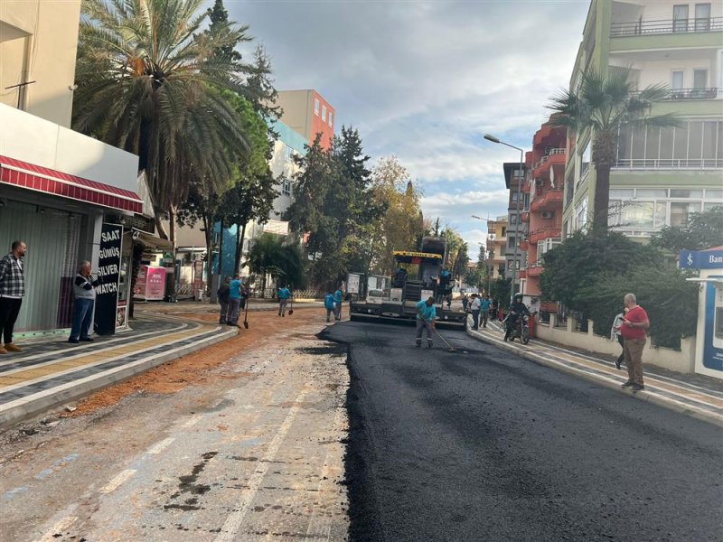 Kültür caddesi sil baştan yenilendi