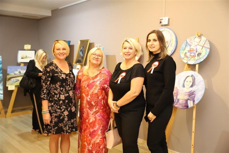 Uluslararası alanya sanat sergisi-art of alanya kültür merkezinde ziyarete açıldı