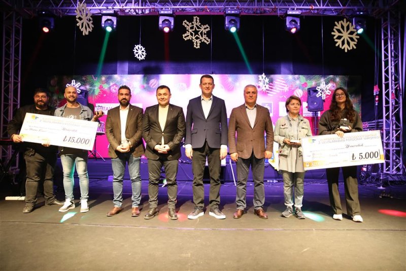 12. alanya uluslararası yeni yıl pazarı rekor katılım ile gerçekleştirildi