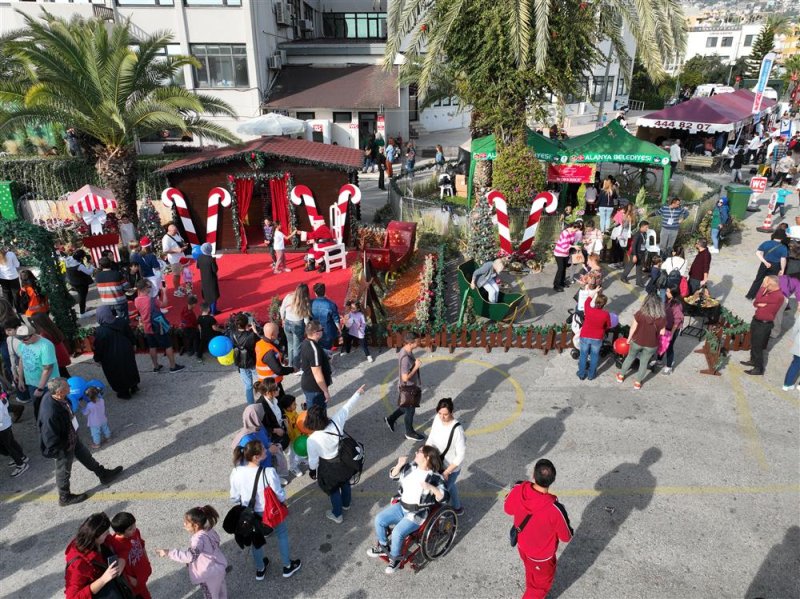 12. alanya uluslararası yeni yıl pazarı rekor katılım ile gerçekleştirildi