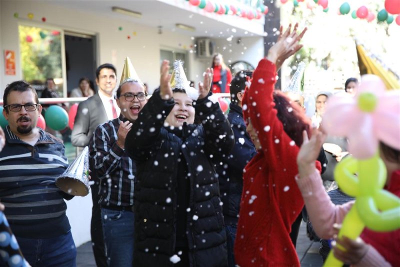 Alanya belediyesi’nden engelli bireyler için yılbaşı etkinliği