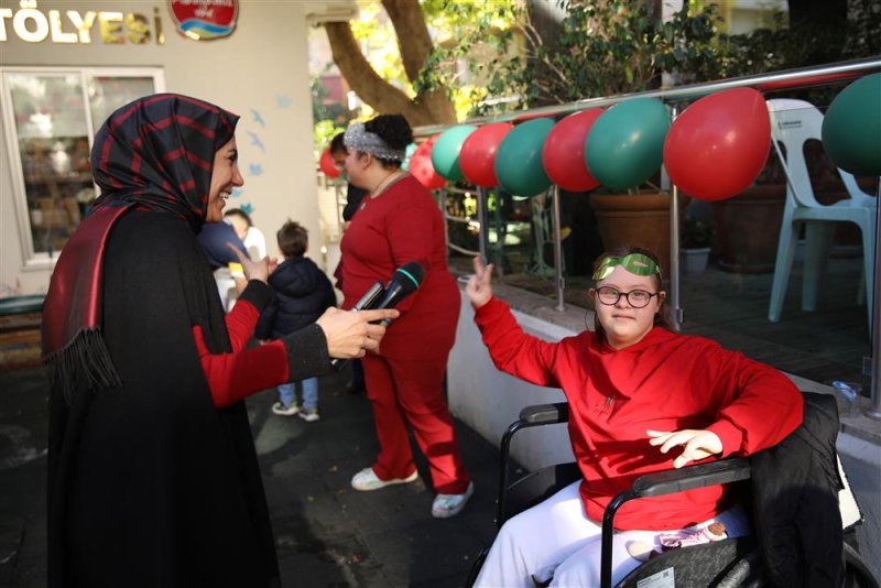 Alanya belediyesi’nden engelli bireyler için yılbaşı etkinliği