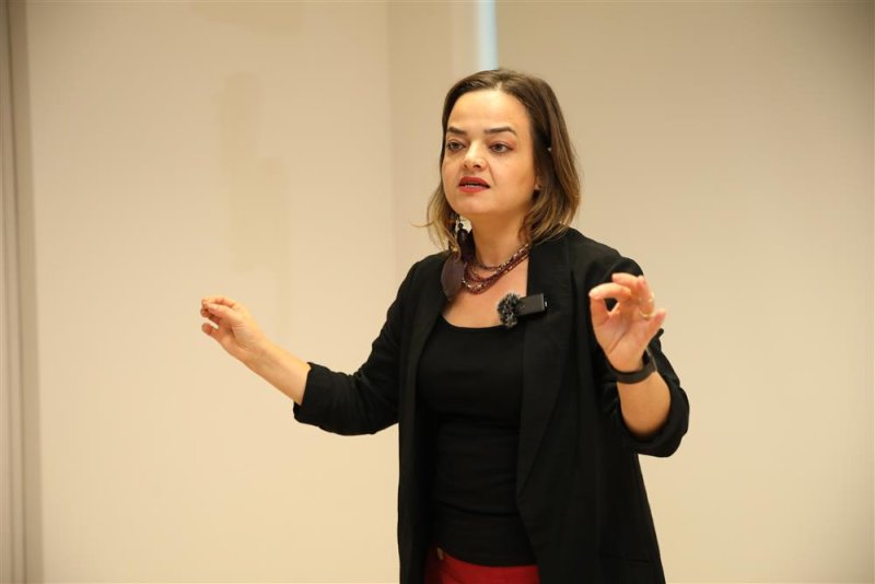 Alanya belediyesi’nden okuma alışkanlığı için farkındalık etkinliği - her çarşamba etkinlik ve atölye çalışması yapılıyor