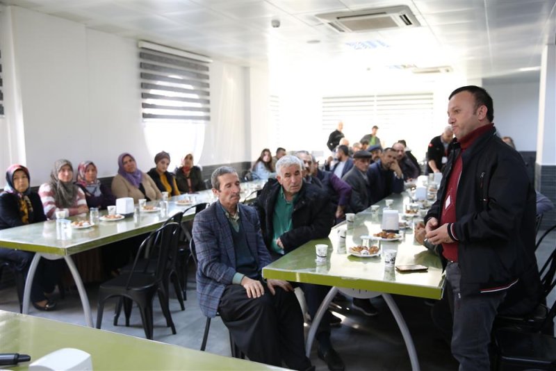 Başkan yücel oba kız öğrenci yurdu’nda konaklayan öğrencilerin aileleriyle buluştu