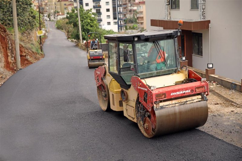 Eski antalya caddesi sil baştan yenileniyor