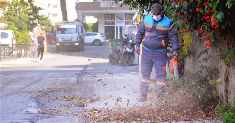 Alanya belediyesi kent temizliğinde 7/24 görevde