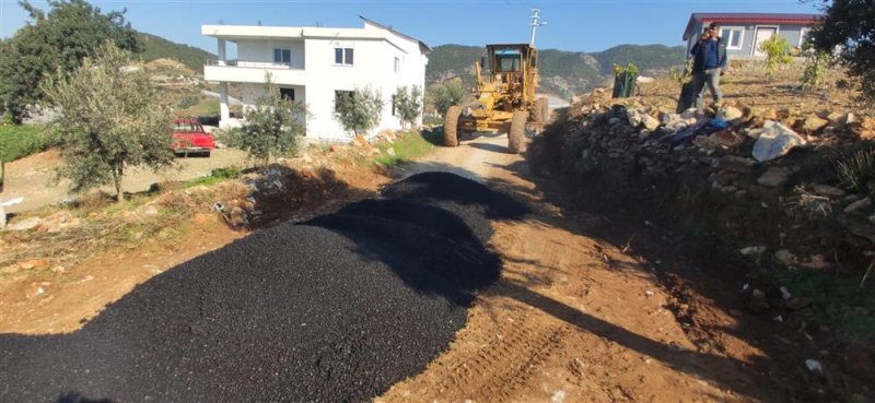 Alanya belediyesi’nden kırsal yollarında yoğun mesai