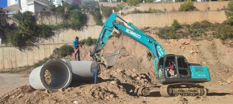 Alanya belediyesi’nden yağışlar öncesi yoğun mesai