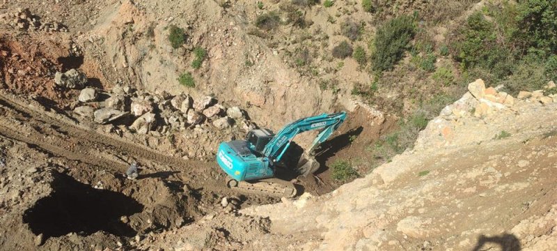 Alanya belediyesi’nden yağışlar öncesi yoğun mesai