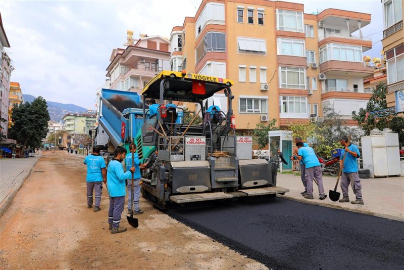 Asfalt yenileme çalışmaları kadıpaşa mahallesi’nde devam ediyor