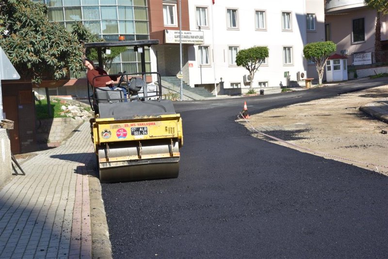 Hacet dere sokak yeni asfaltla buluştu