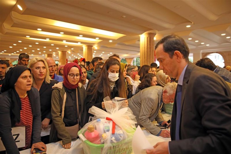 Hane halkının katılımı ile gerçekleşen sıfır atık mutfakta başlar yarışması sona erdi evlerde 5 ton 115 kg atık toplandı