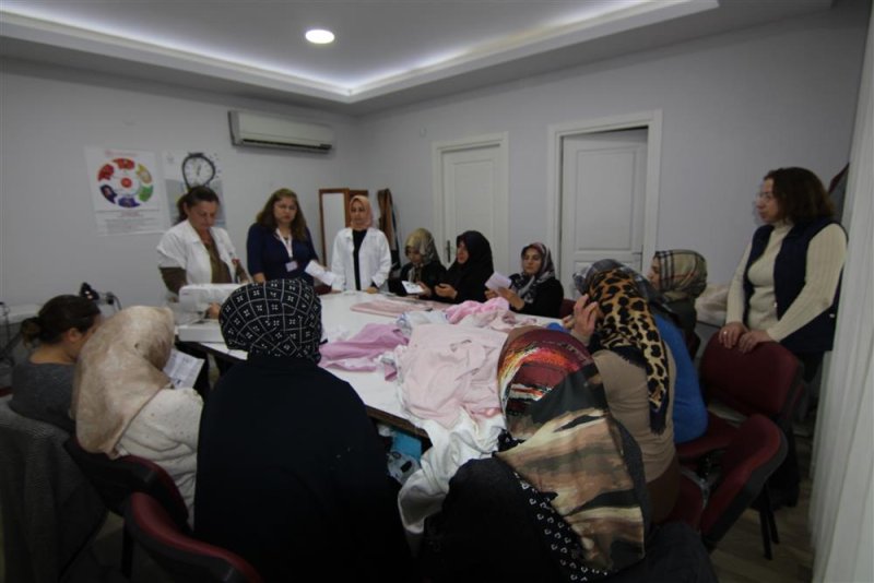 Konaklı el sanatları atölyesi’nde kanser semineri