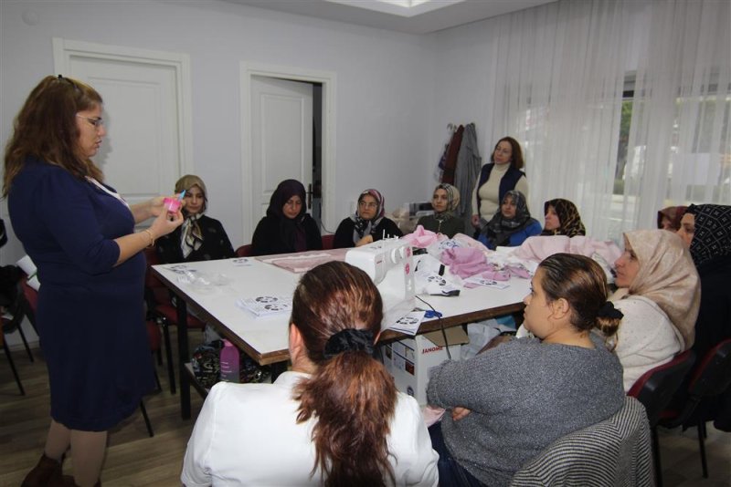 Konaklı el sanatları atölyesi’nde kanser semineri