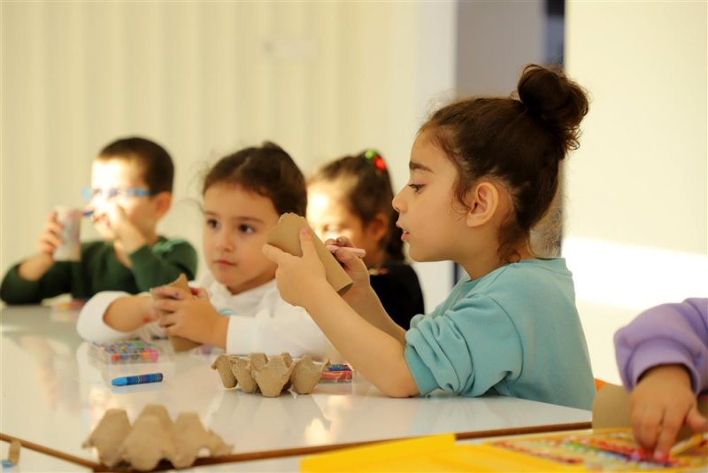 Oba rüya ipekten ve saadet çelik kreş ve çocuk akademisi’ne velilerden tam not