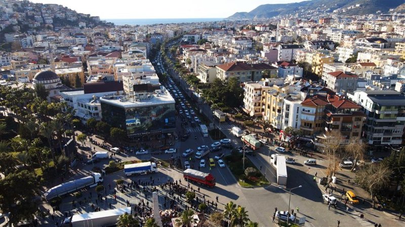 22 yardım tırı daha alanya’dan deprem bölgesine yola çıktı