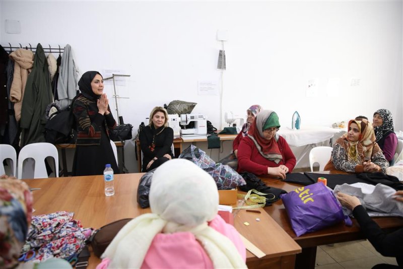 Alanya belediye personeline kadına karşı şiddetle mücadele eğitimi