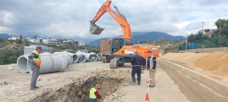 Alanya belediyesi altyapı çalışmalarına devam ediyor