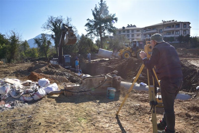 Alanya belediyesi altyapı çalışmalarına devam ediyor