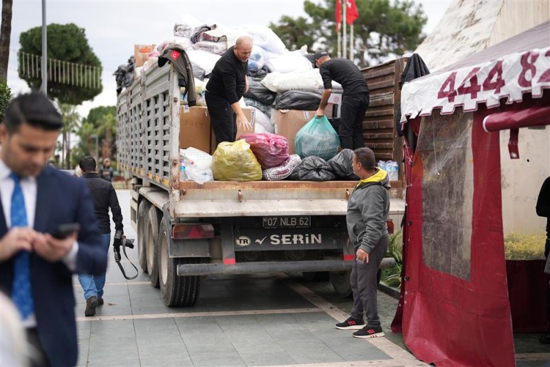 Alanya belediyesi’nde deprem seferberliği başkan yücel: “tüm gücümüzle yaraları saracağız”