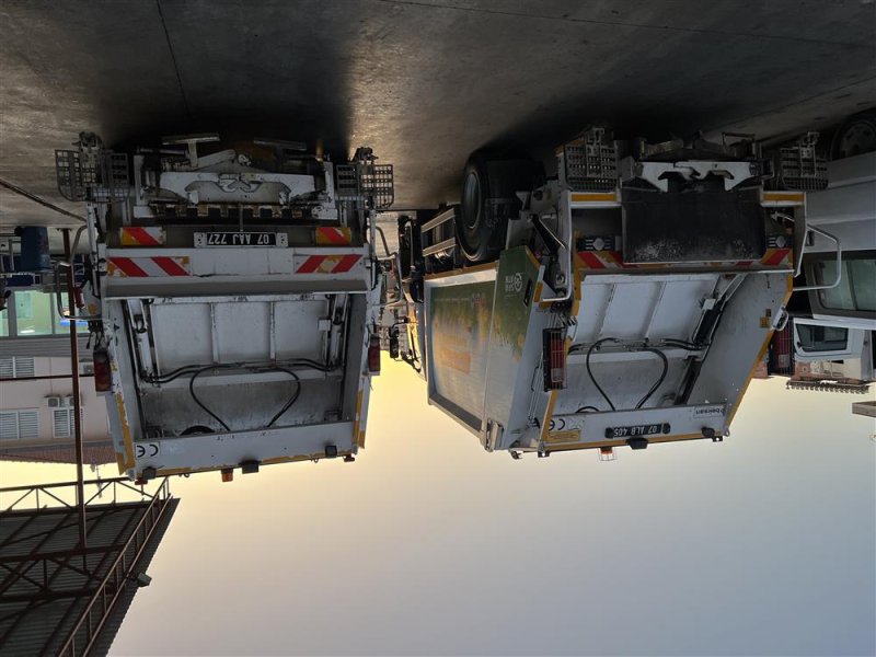 Alanya belediyesi temizlik ekibi deprem bölgesinde
