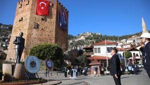 Atatürk’ün alanya’ya gelişinın 88. yıl dönümü törenle kutlandı
