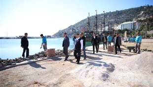 İskele caddesi alanya belediyesi ile yenileniyor