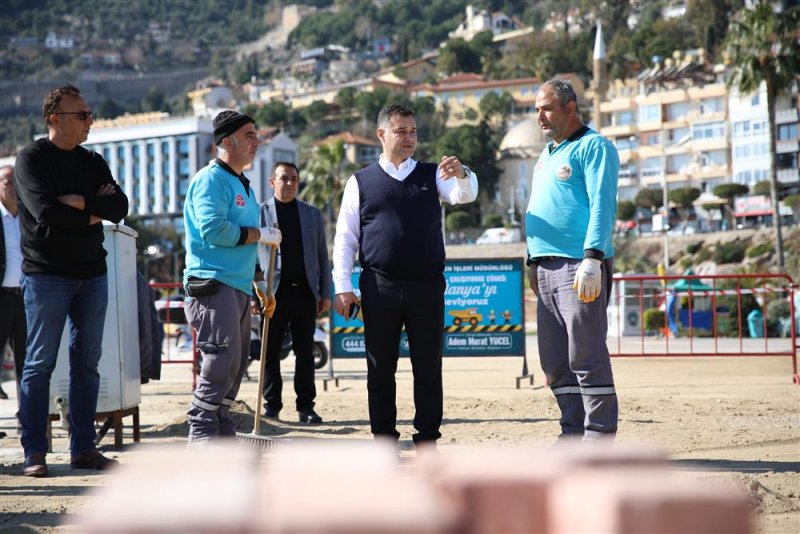 İskele caddesi alanya belediyesi ile yenileniyor