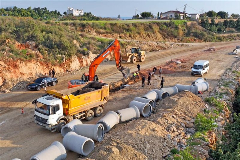 Kestel'de ulaşım çağ atlıyor başkan yücel: “kestel sahilden yeni çevre yoluna bağlanacak yeni üniversite yolu trafiği rahatlatacak”