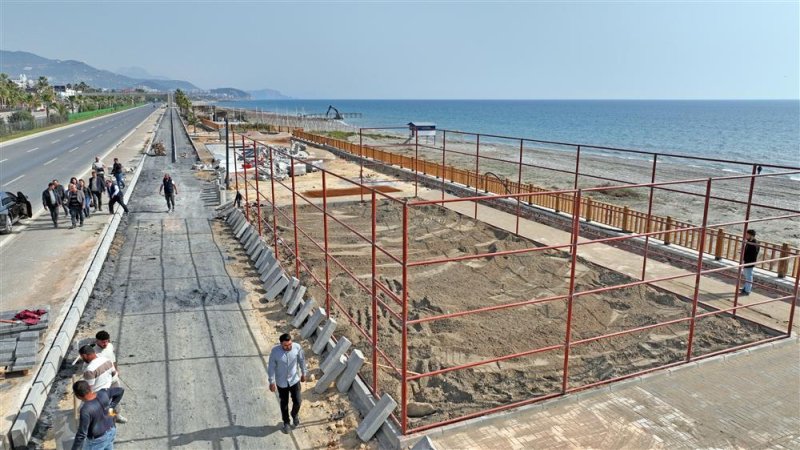 Türkler-payallar-konaklı arası 4 km’lik sahil düzenleme çalışmasında sona gelindi başkan yücel: “yaz sezonunda hizmete açacağız”