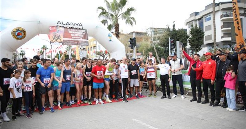 23. alanya atatürk halk koşusu ve yarı maratonu tamamlandı