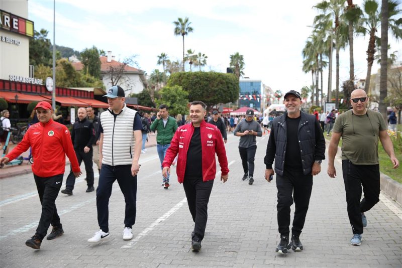 23. alanya atatürk halk koşusu ve yarı maratonu tamamlandı