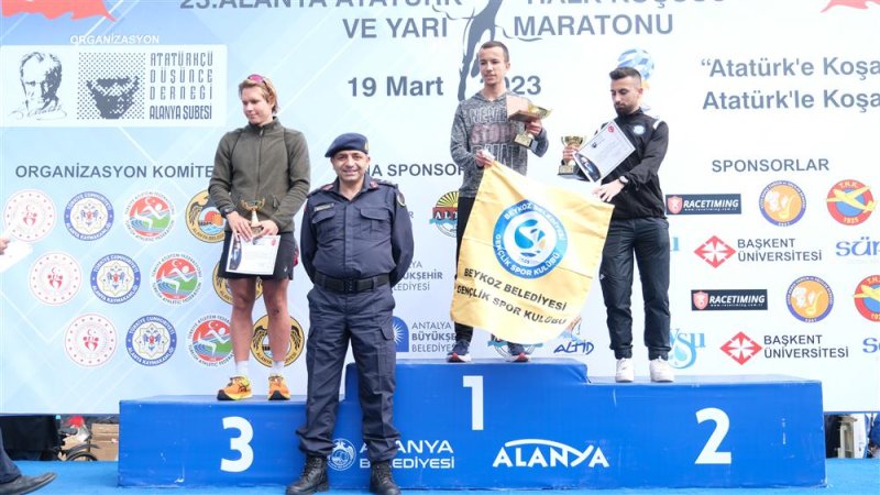 23. alanya atatürk halk koşusu ve yarı maratonu tamamlandı