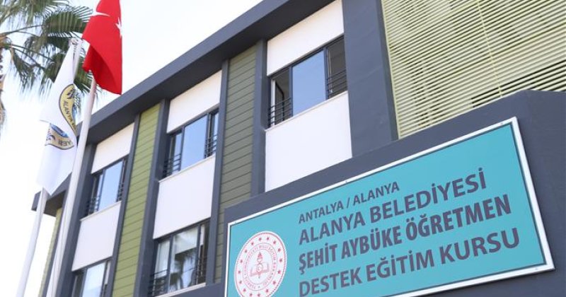 Alanya belediyesi’den üniversiteye hazırlanan depremzede öğrencilere ücretsiz etüt desteği