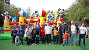 Alanya belediyesi down sendromluları balon parkta buluşturdu