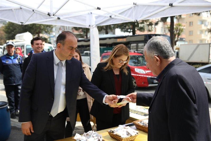 Alanya belediyesi dünya su günü’nde perlatör dağıtarak su tasarrufuna dikkat çekti