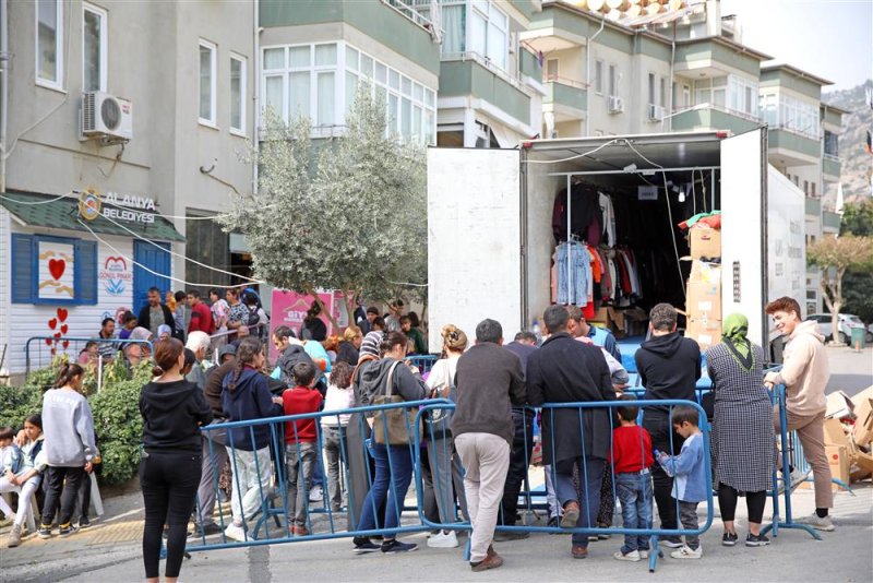 Alanya belediyesi gönül pınarı yaraları sarmaya devam ediyor