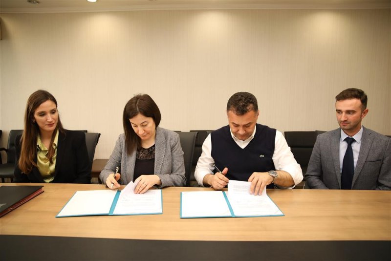 Alanya belediyesi güneş enerjisi santralleri gücünü yükseltiyor ges öztüketim 2 tesisi için imzalar atıldı