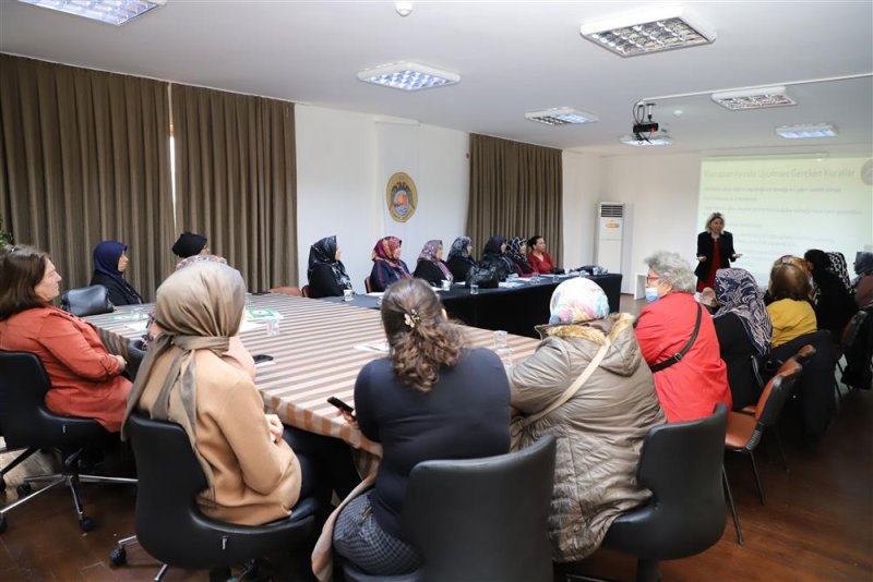 Alanya belediyesi’nden beslenme semineri