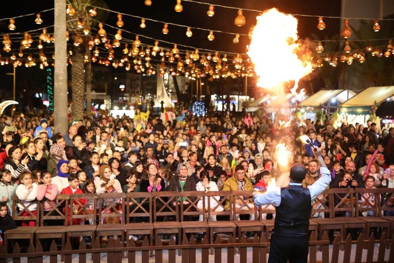 Alanya belediyesi ramazan meydanı kapılarını açtı