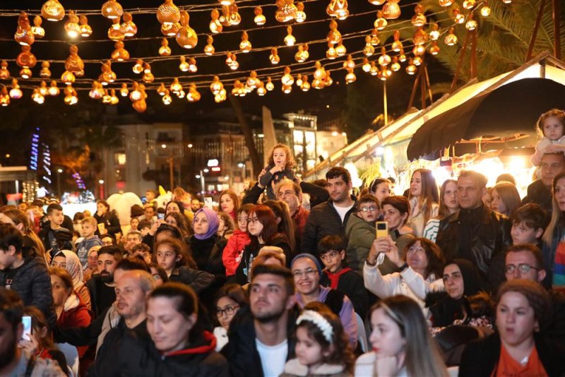 Alanya belediyesi ramazan meydanı kapılarını açtı