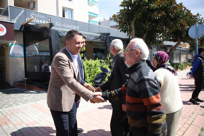 Alanya belediyesi yaşlıları yemekte ağırladı