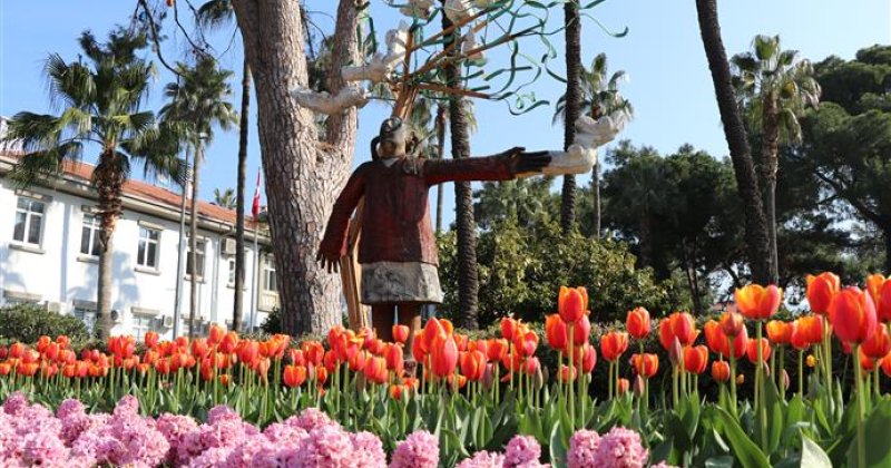 Alanya lale, sümbül ve nergislerle renklendi