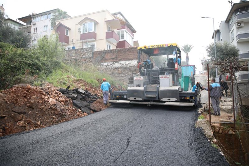 Başkan yardımcısı fevzi alaettinoğlu asfalt çalışmalarını yerinde inceledi