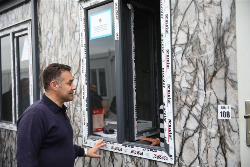 Başkan yücel deprem bölgesinde