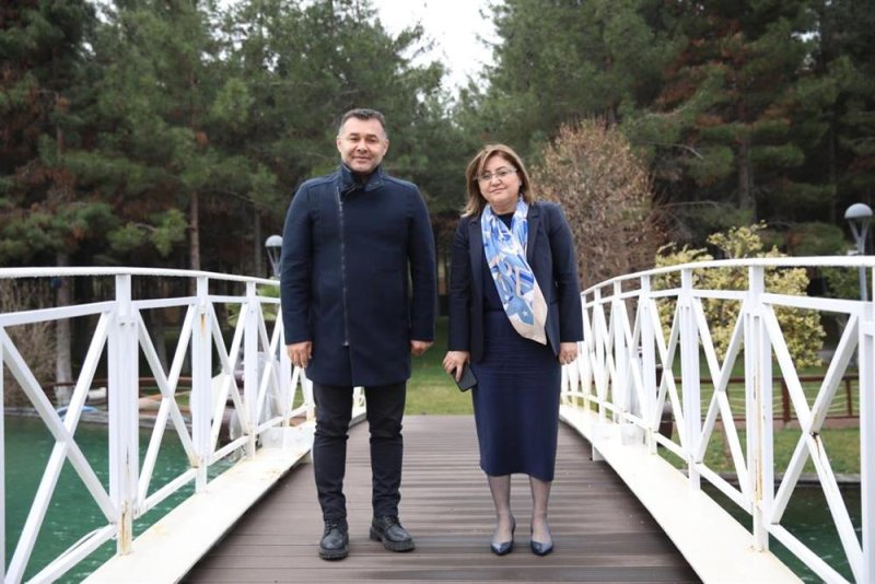 Başkan yücel’in deprem bölgesinde ziyaretleri sürüyor
