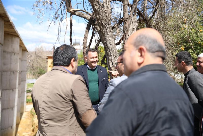 Bölgenin ilk ve tek tropikal meyve tanıtım merkezi bayram sonunda tamamlanıyor